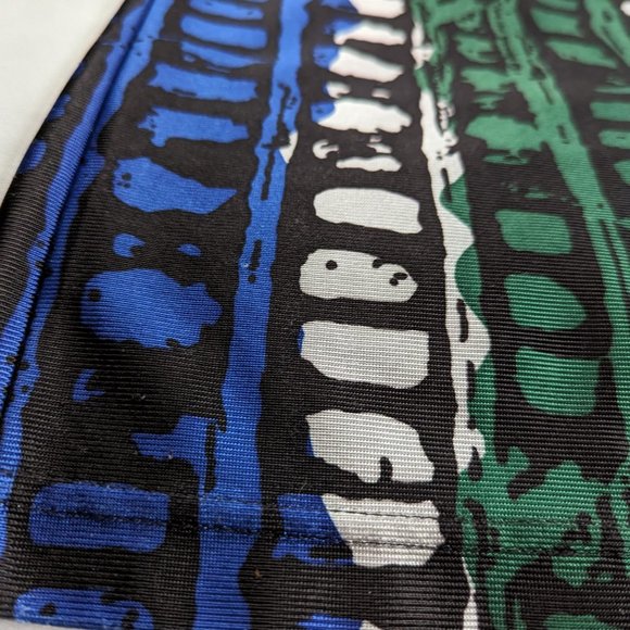 Dazzle Soccer Jersey - Picture 3 of 7